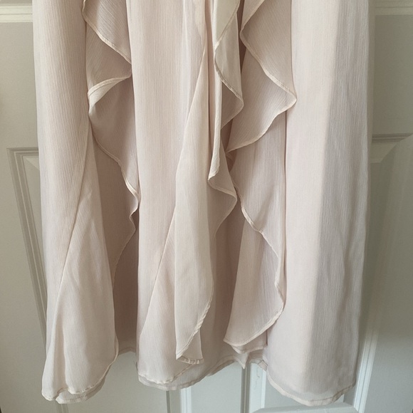 Vera Wang Bridesmaid Chiffon Ruffled Dress in Champagne Color - Picture 5 of 14